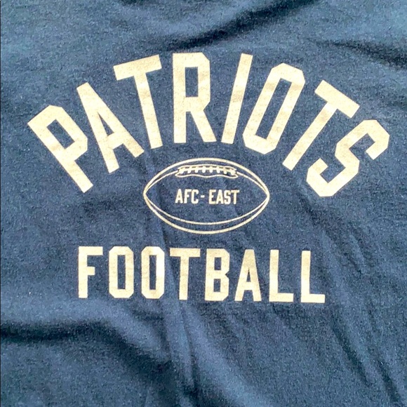Reebok Patriots Football Blue tee - Picture 3 of 4